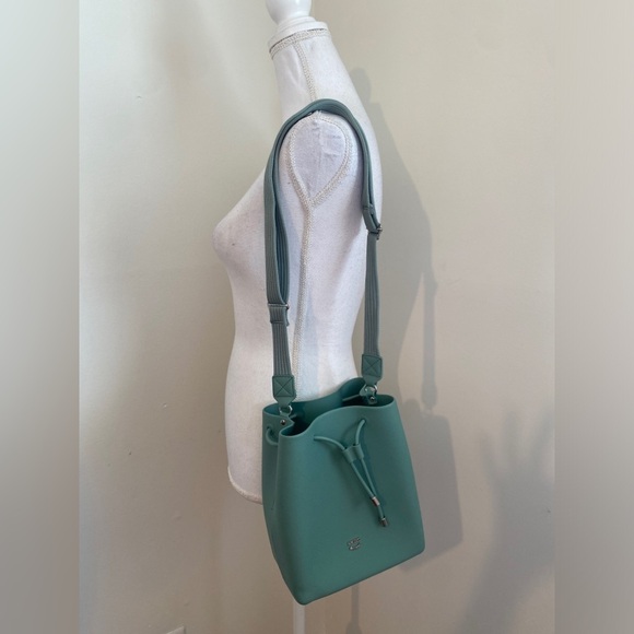Bolsa Arezzo Mint Green Bucket Bag - Picture 6 of 7